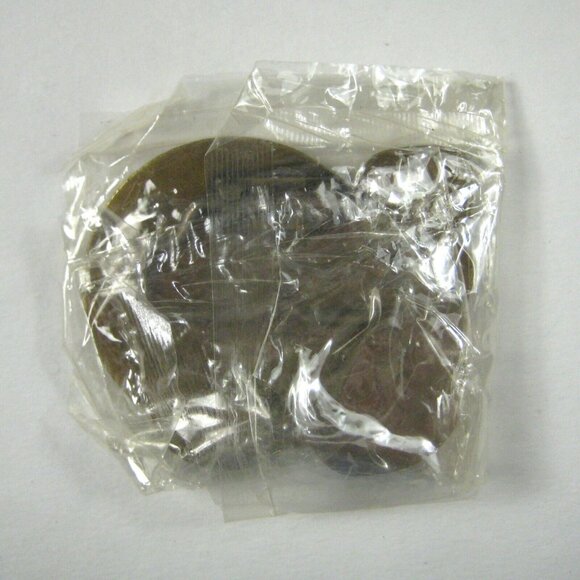 Vintage Bronze World Cup USA 1990 Metal Souvenir Coin/Medal 2 Inches - Picture 3 of 3